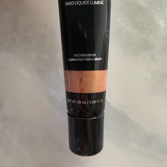 Anastasia Beverly Hills Liquid Glow Highlighter in Bronzed Full Size 0.68 oz - Picture 3 of 3